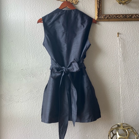 Lorain Croft black top - Picture 3 of 7